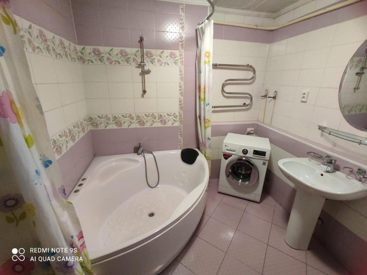 Hostel "Ormanova" Almaty Bagian luar foto